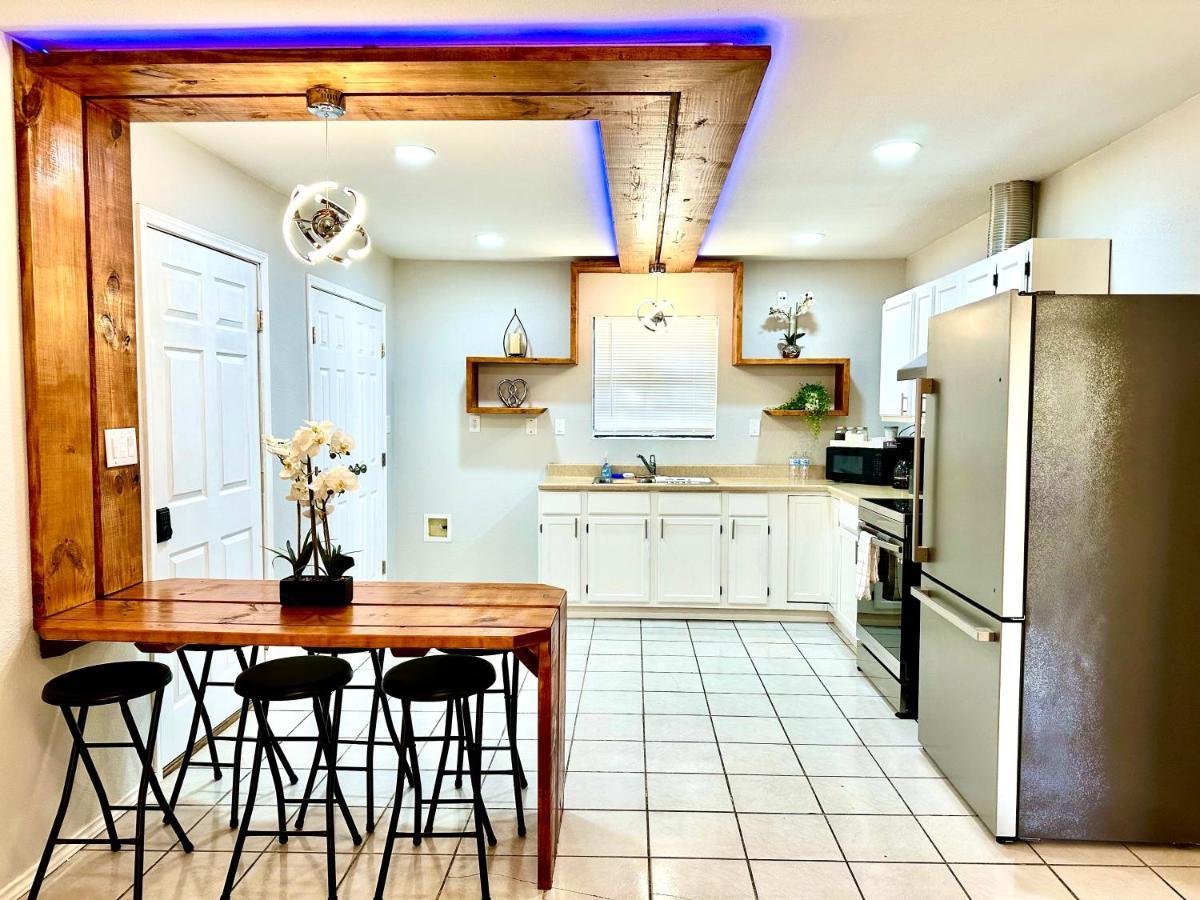 Traveler Stay Plus Eagle Pass Extérieur photo