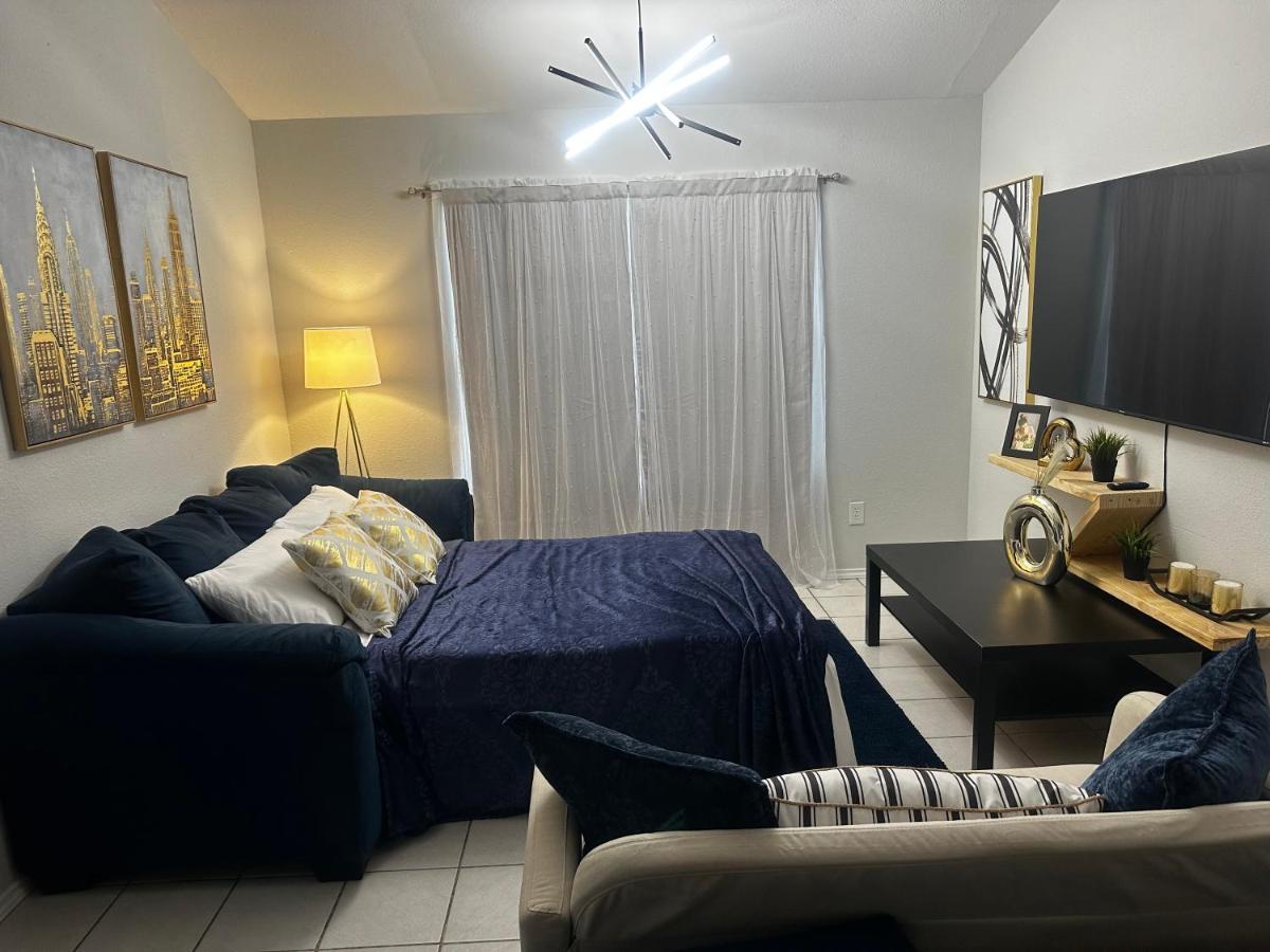 Traveler Stay Plus Eagle Pass Extérieur photo