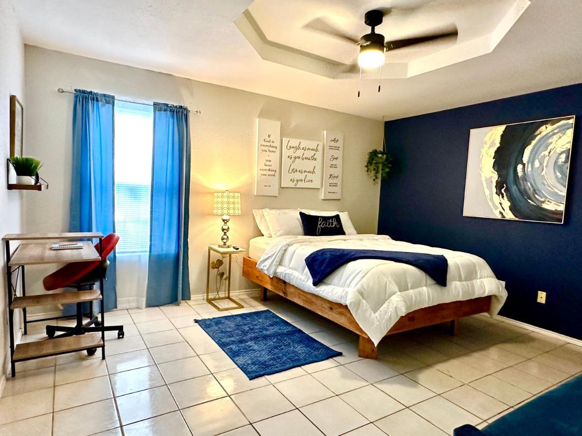 Traveler Stay Plus Eagle Pass Extérieur photo