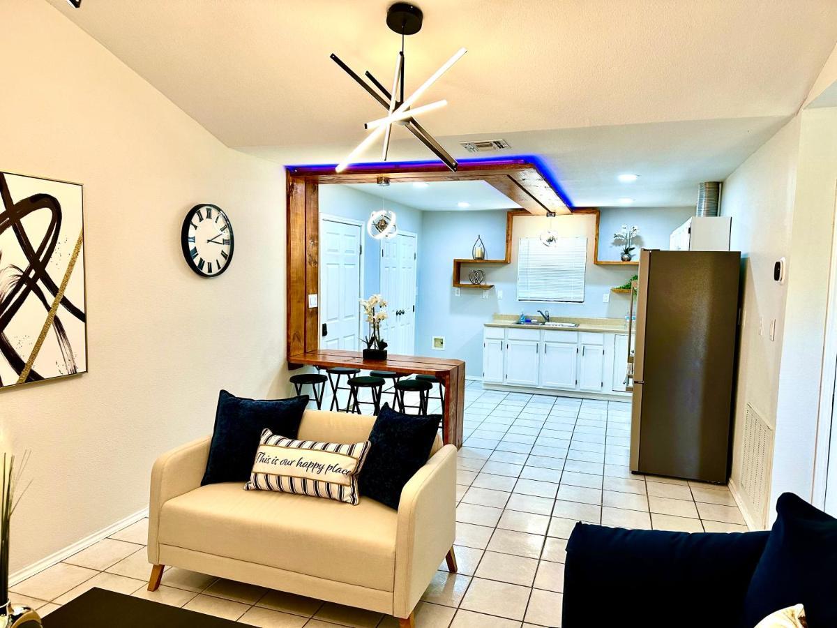 Traveler Stay Plus Eagle Pass Extérieur photo