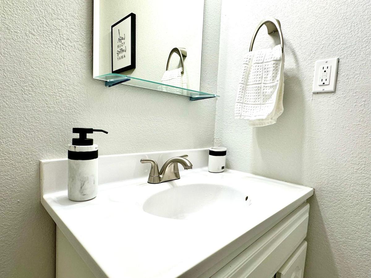 Traveler Stay Plus Eagle Pass Extérieur photo