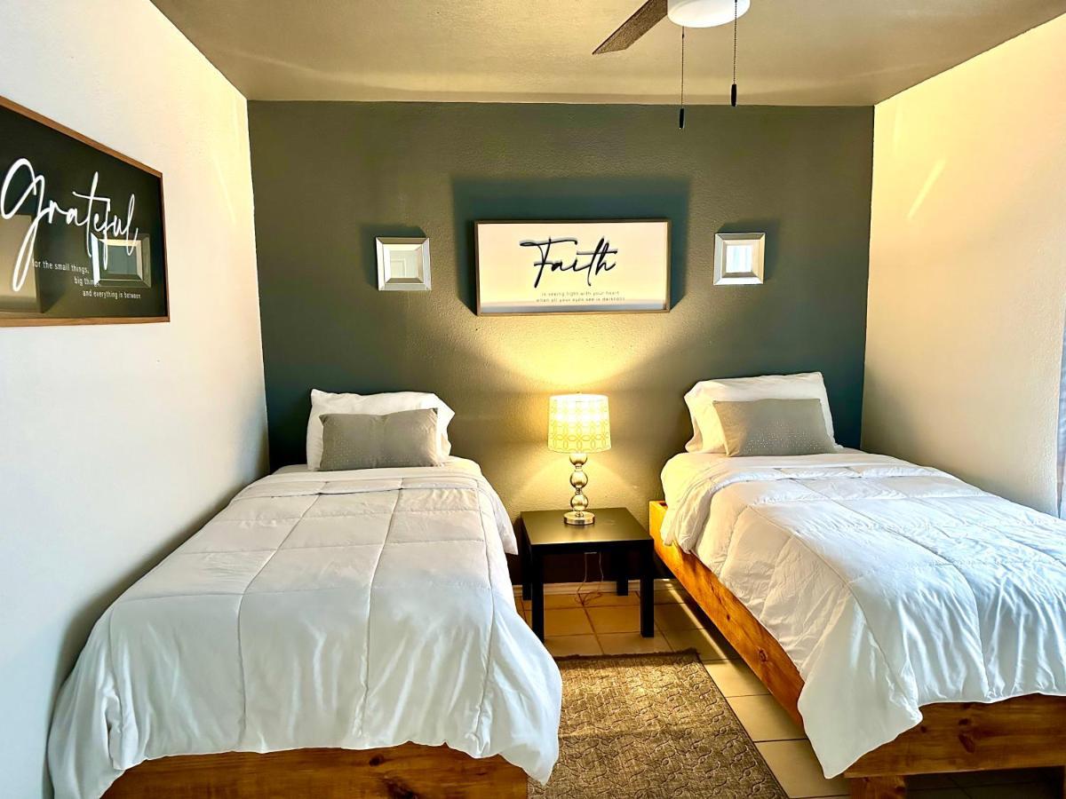 Traveler Stay Plus Eagle Pass Extérieur photo
